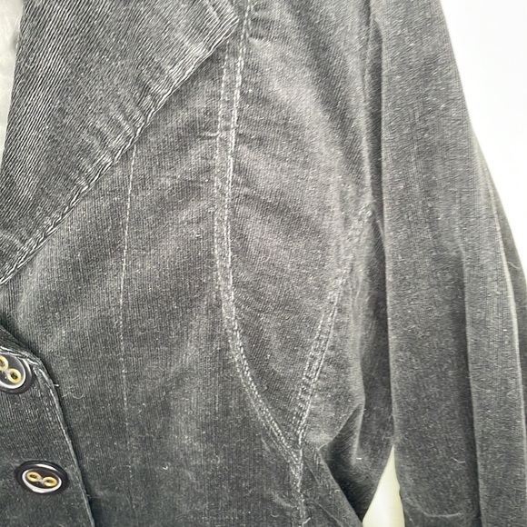 Luii black corduroy jacket with snap closure, size xl - Picture 5 of 8